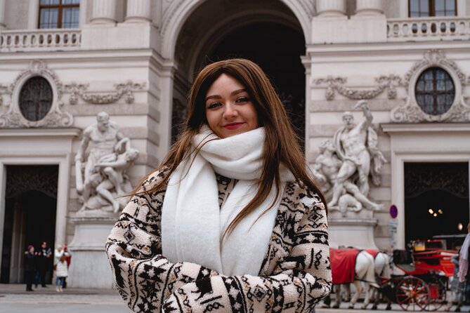1.5 Hour Cinematic Style Portrait Photoshoot and Tour in Vienna - Hofburg Palace for formal and lifestyle portraits