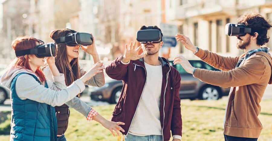 3D Salzburg: Unique VR-Tour - Meeting at Mirabellplatz and getting set up