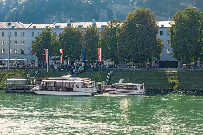 Amphibious Splash Tour on the water & on the land in Salzburg - Starting beside the Salzach at Müllnersteg