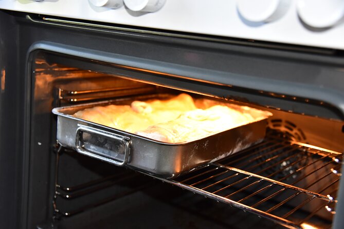 Austrian Apple Strudel Cooking Class including Lunch in Salzburg - Key points to know before you book