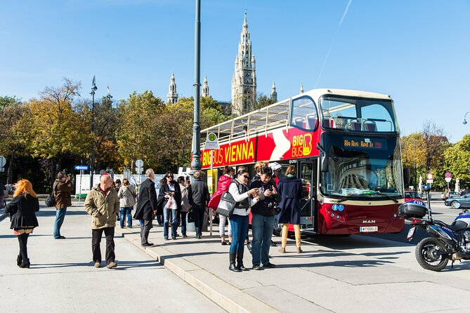 Best of Vienna Pass: Schönbrunn, Belvedere, Big Bus & Cruise - The DDSG cruise: Canal or Danube