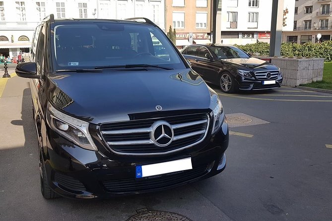 Budapest to Vienna Private Transfer in a Luxury Car - The three-hour road journey between two capitals