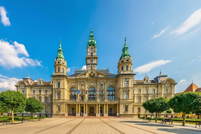 Budapest-Vienna One-Way Sightseeing Transfer - Who Gets the Best Value