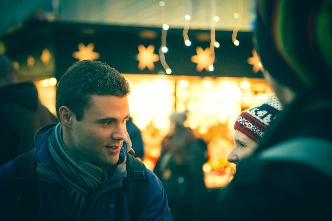 Christmas Market Vienna Tour - Cold weather, crowds, and walking pace