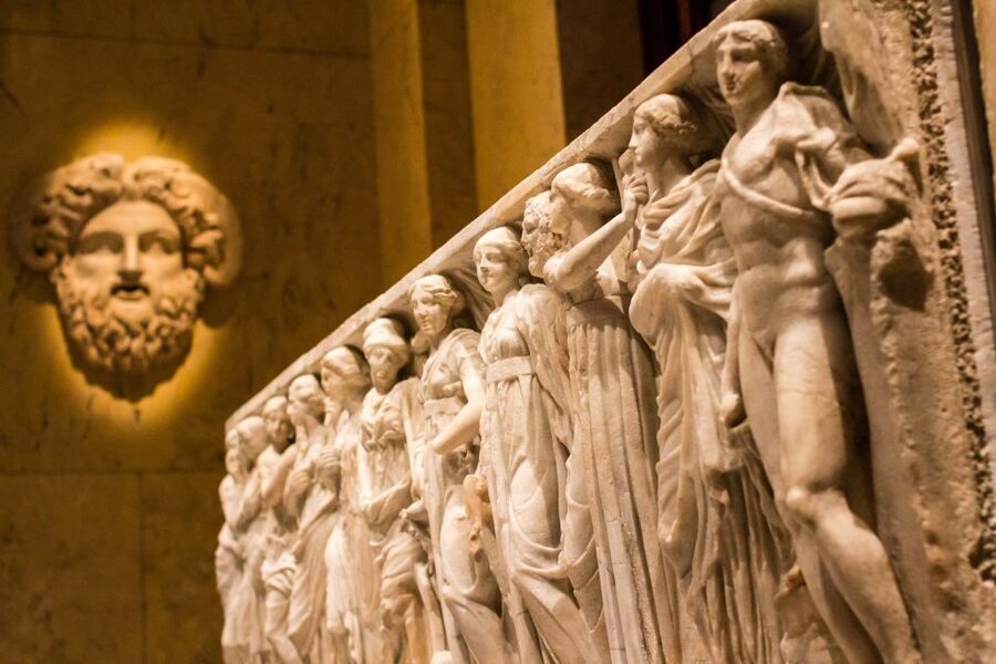 Combo Ticket: Kunsthistorisches Museum & Imperial Treasury - Continue to the Imperial Treasury at the Hofburg