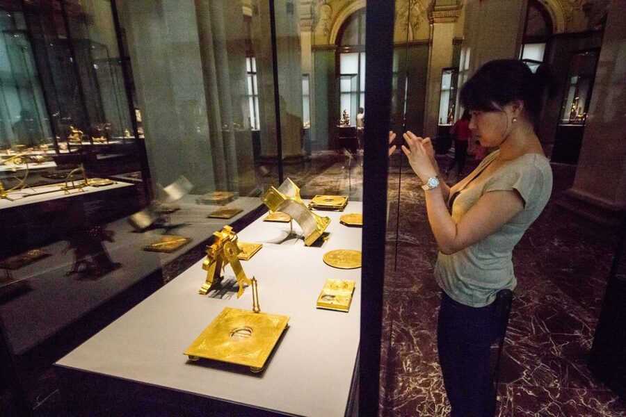 Combo Ticket: Kunsthistorisches Museum & Imperial Treasury - Who will get the most from this ticket