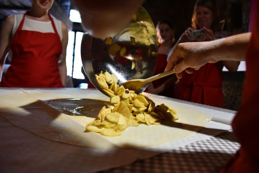 Cookies and Apple Strudel Cooking Class Including Lunch - Key points to know before booking