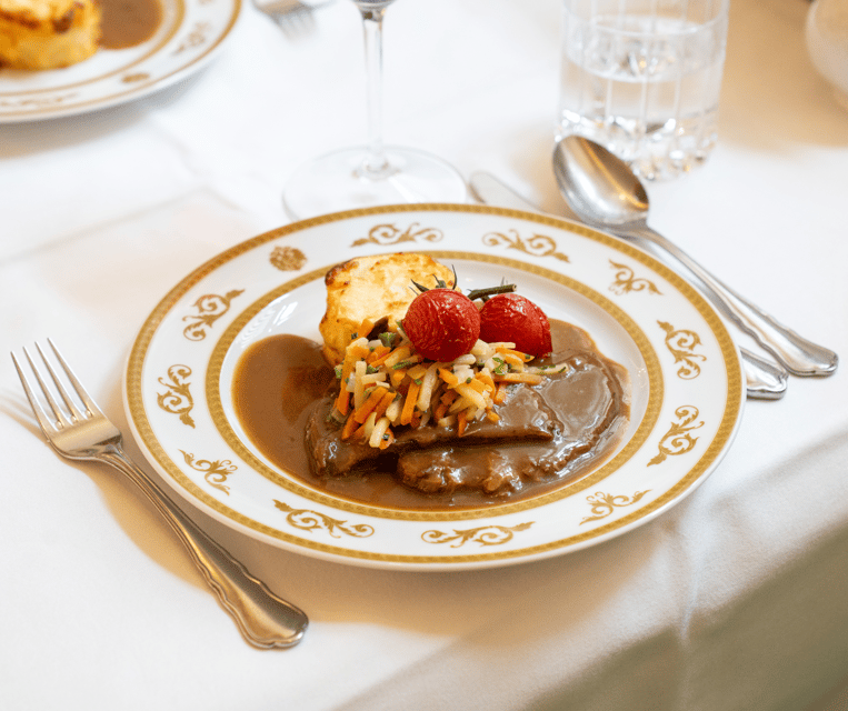 Culinary evening at the Gerstner K. u. K. Hofzuckerbäcker - How to Fit It Around Schönbrunn Palace