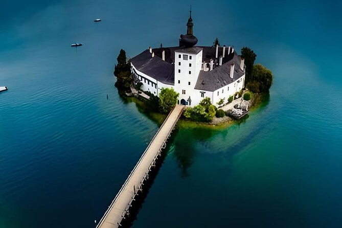 Day Tour from Vienna to Hallstatt and Salzburg with Photographer - High-Quality Photos, With One Important Clarification