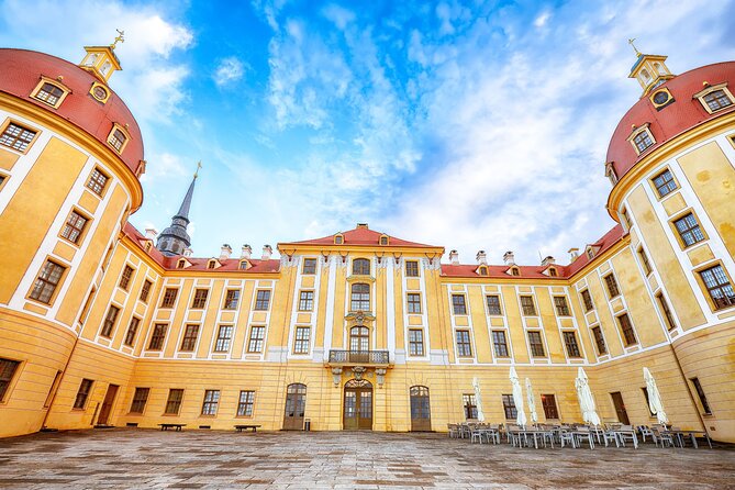Day Tour from Vienna to Hallstatt and Salzburg with Photographer - Group Size, Comfort, and Practical Pace