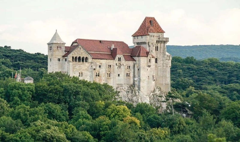 Day Trip from Vienna or Bratislava - Castles around Vienna - Marchfelderhof for an optional Austrian dinner