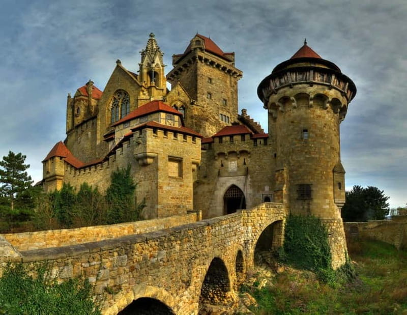 Day Trip from Vienna or Bratislava - Castles around Vienna - Kreuzenstein Castle and its medieval showpiece