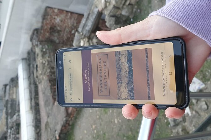 Digital puzzle tour with Marcus Aurelius' order - Walking conditions, stairs, and weather