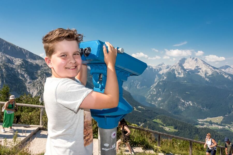 Eagle's Nest and Berchtesgaden Tour from Salzburg - The guide is central to the experience