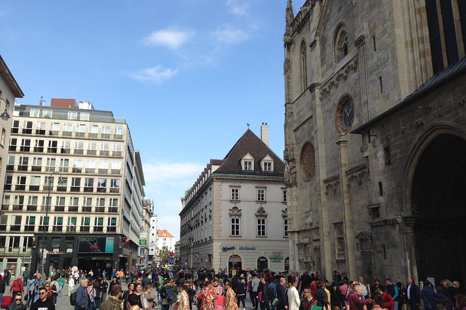 eBike Vienna 90min guided tour - use ebike for the whole day - Group size, pacing, and guide quality