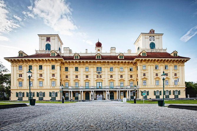 Esterhazy Palace Guided Tour - The servants’ mezzanine and the palace below stairs