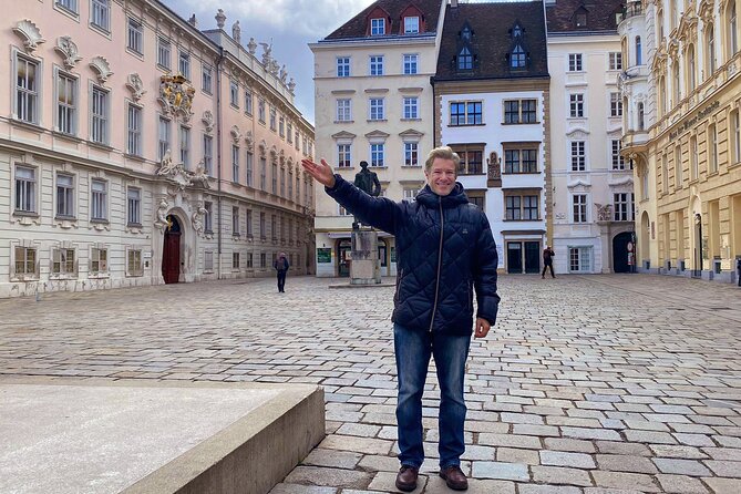 Exciting history tour and discovery of Vienna's secrets - Why this private Vienna walk works well