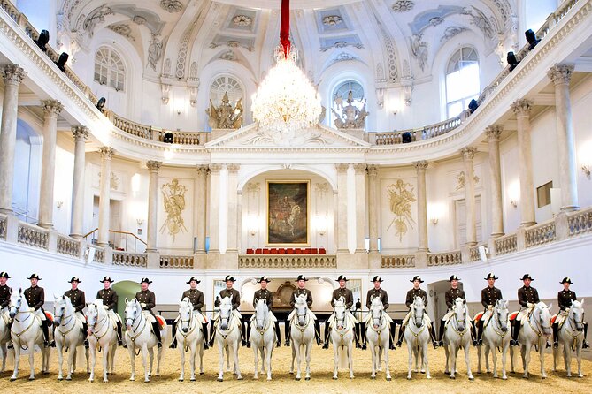 Exciting history tour and discovery of Vienna's secrets - Ringstrasse: Vienna’s grand public face