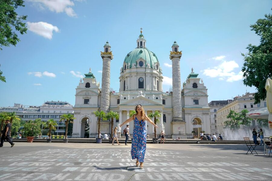 Exclusive Vienna Photography Session and City tour - Meeting beside the Vienna State Opera