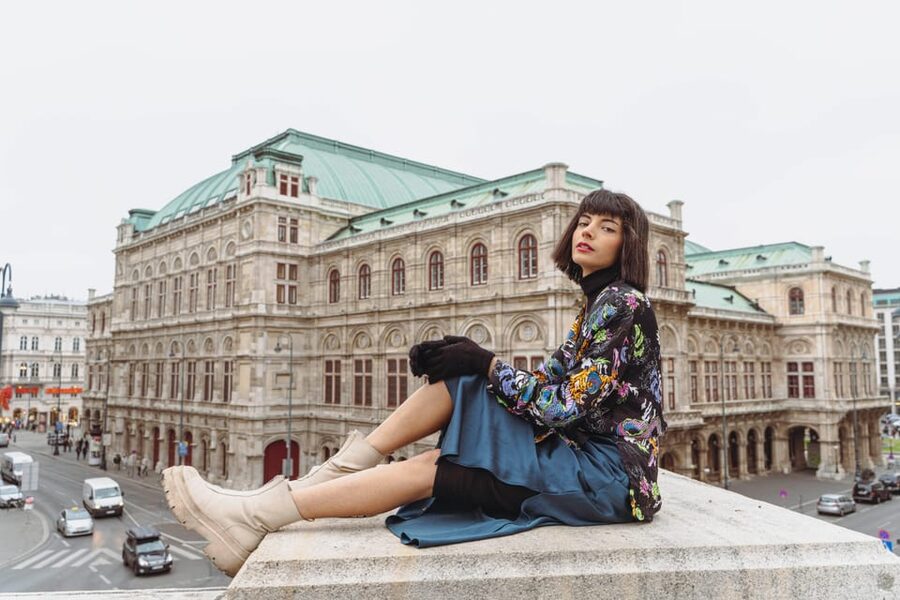 Exclusive Vienna Photography Session and City tour - Hofburg, Parliament, and Vienna’s ceremonial center