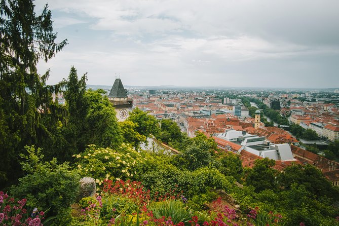 Explore Graz in 60 minutes with a Local - A fast introduction to Graz from City Hall