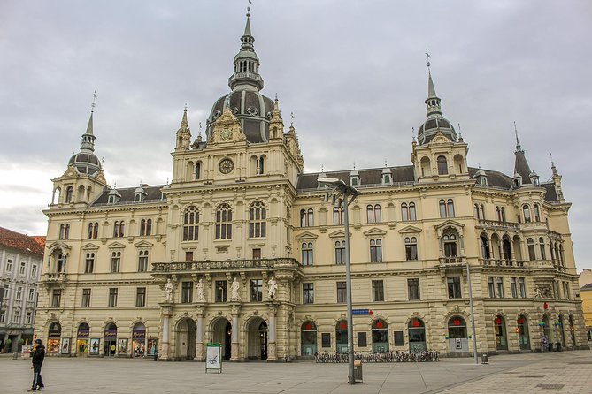 Explore Graz in 60 minutes with a Local - Murinsel gives the river a playful landmark