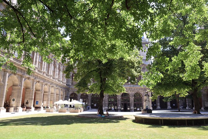 Freud - Inside the mind of a Genius - The Old University Quarter and late-19th-century medicine