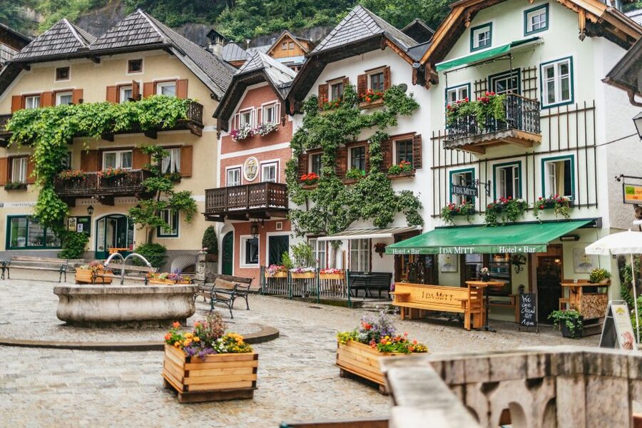 From Salzburg: Half-Day Tour to Hallstatt - Why the salt mine and Skywalk need separate planning