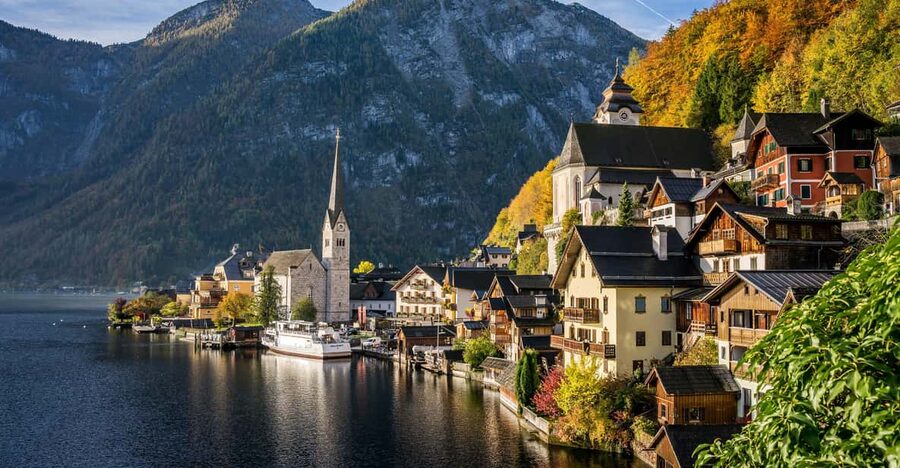 From Salzburg: Private Day Tour of Hallstatt - Hallstatt’s lakeside streets and church