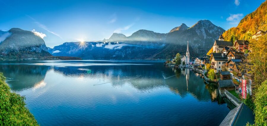 From Salzburg: Private Tour of Hallstatt - St. Gilgen and Wolfgangsee bring the best photo stops