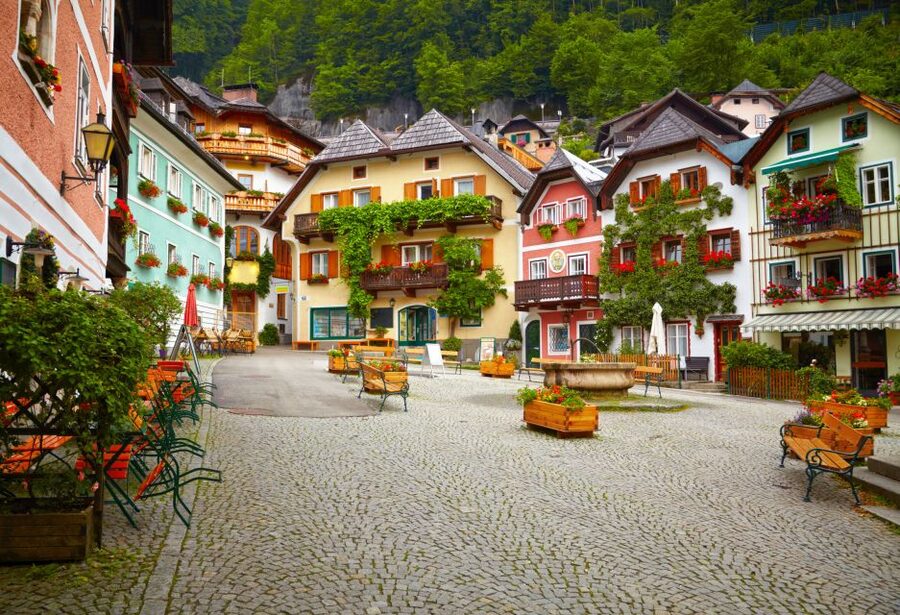 From Salzburg: Private Tour of Hallstatt - Is $765 good value for up to seven people?