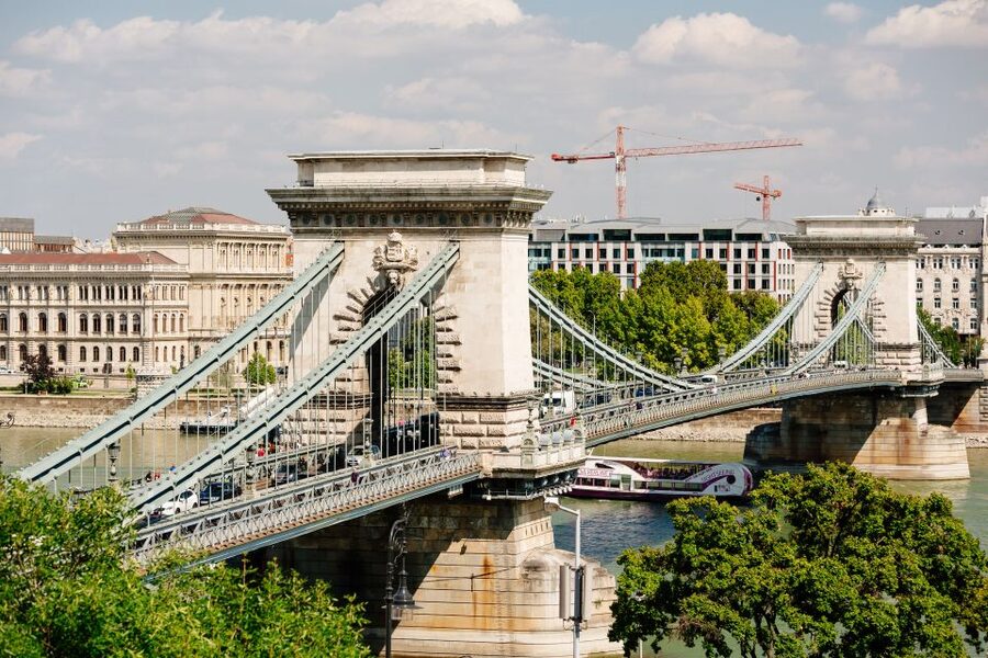 From Vienna: Guided Day Trip to Budapest - Heroes’ Square and Budapest’s grand first impression