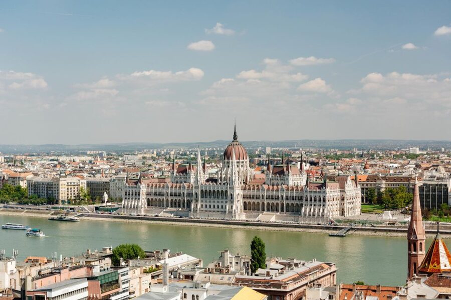 From Vienna: Guided Day Trip to Budapest - Three and a half hours to make Budapest your own