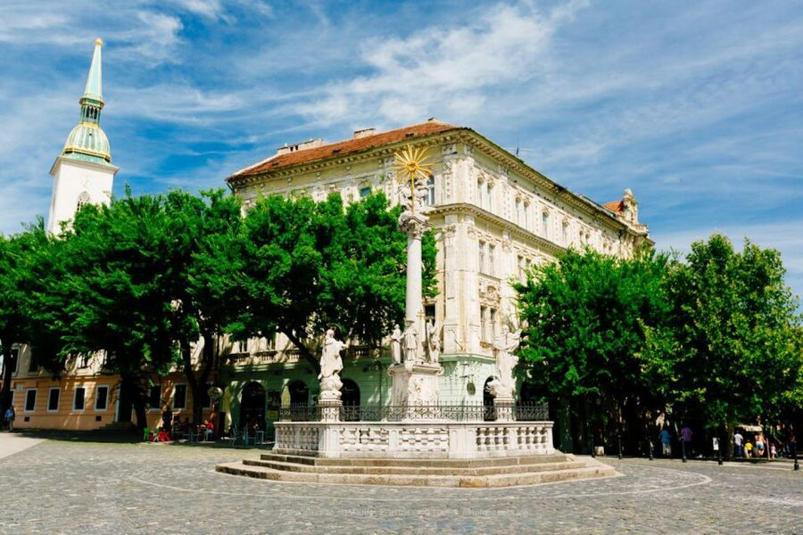 From Vienna: Guided Tour to Bratislava with Speed Boat Ride - Bratislava’s old town with a local guide