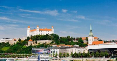 Guided Tour to Bratislava with Speed Boat Ride