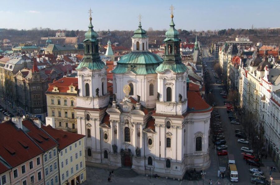 From Vienna: Prague Small-Group Guided Day Tour - A full day from Vienna to Prague