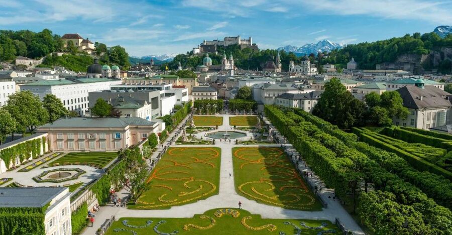 From Vienna: Salzburg and Alpine Lakes Full-Day Trip - Why Salzburg makes a worthwhile day trip from Vienna