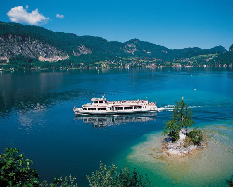 From Vienna: Salzburg and Alpine Lakes Full-Day Trip - Mondsee and Wolfgangsee: the scenic heart of the route