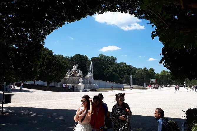 Full-Day Vienna Private Tour from Prague - Peterskirche and Belvedere Palace