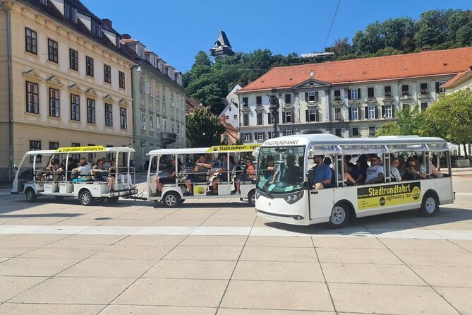 Graz city tours - Starting beside the Mur and Schlossbergplatz