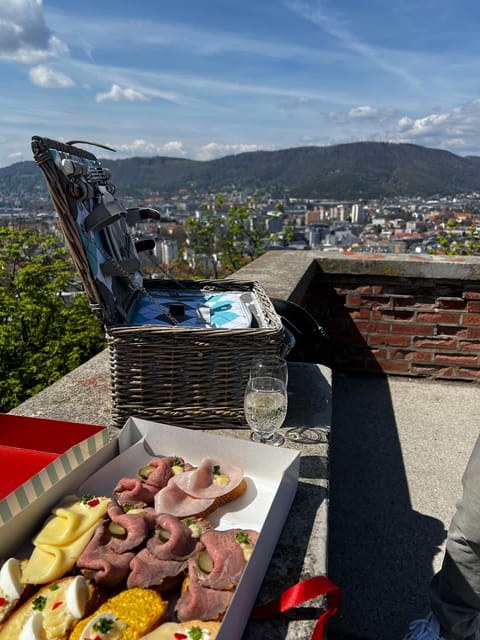 Graz: Funicular Ride & Schlossberg Picnic Experience - Choosing the right time for the city views