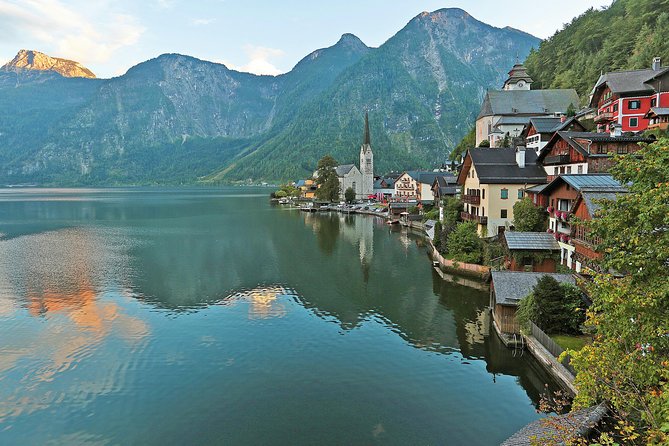 Hallstatt Guided Day Trip from Vienna With Boat Ride Option - Hallstatt old town, lake views, and limited free time