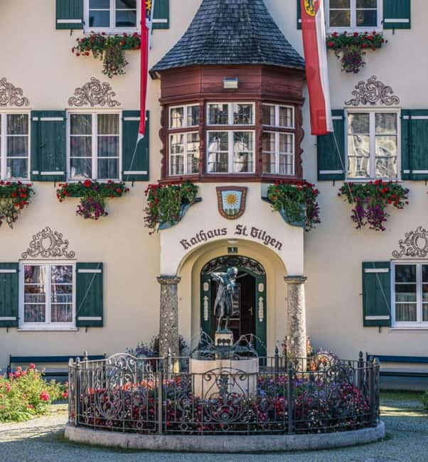 Hallstatt Highlight tour with St. Gilgen Tour from Salzburg - The Bone House and a more unusual side of Hallstatt