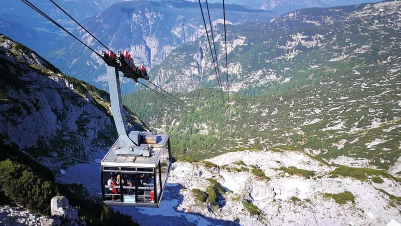 Hallstatt & Ice Cave & 5 fingers Private Trip From Salzburg - Who should book this day trip?