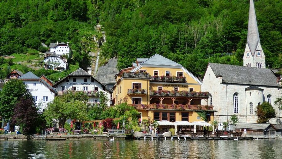 Hallstatt Private Walk Tour - How to use the 90 minutes well