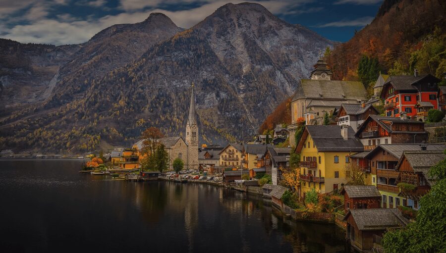 Hallstatt, St.Gilgen,St Wolfgang Salzkammergut from Salzburg - St. Wolfgang by Wolfgangsee