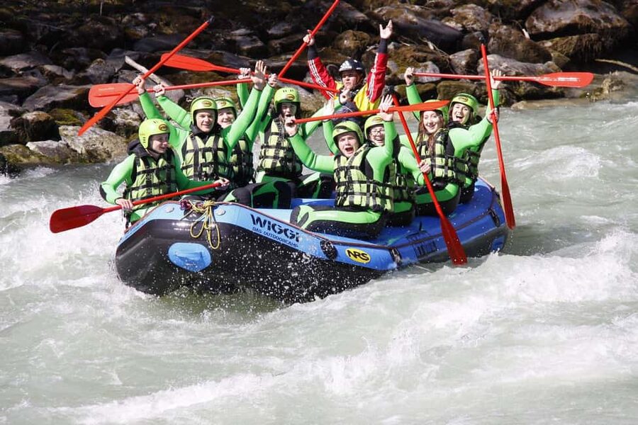 Imst: Rafting the Imster Gorge - The 30-minute safety briefing