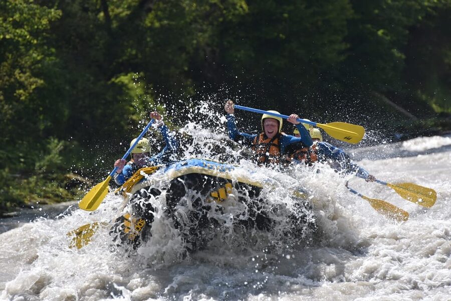 Imster Schlucht: White-Water Rafting in the Tyrolean Alps - The shower and drink at the finish
