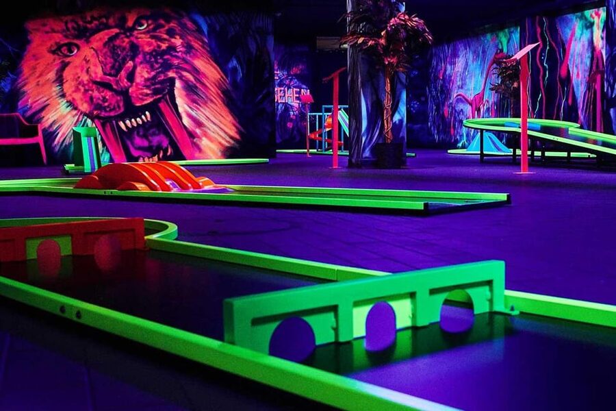 Innsbruck: 3D Mini Golf with Dazzling Light Effects - Key points to know before you book