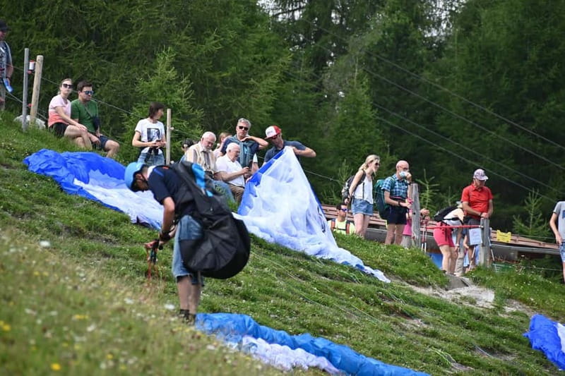 Innsbruck: Paragliding Adventure - The launch: simple, quick, and weather dependent
